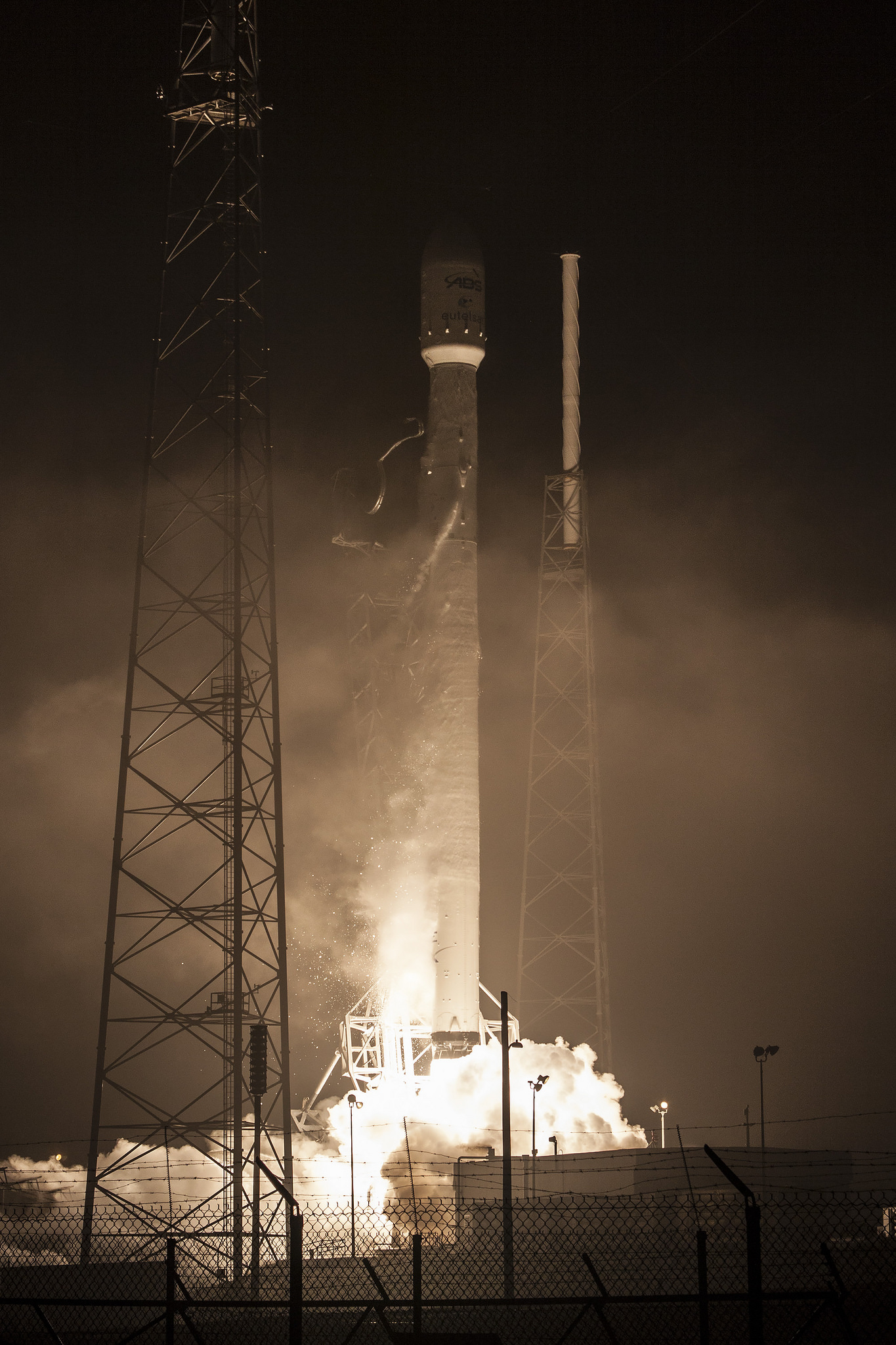 Photos: Last look at Sunday’s launch by SpaceX – Spaceflight Now1365 x 2048