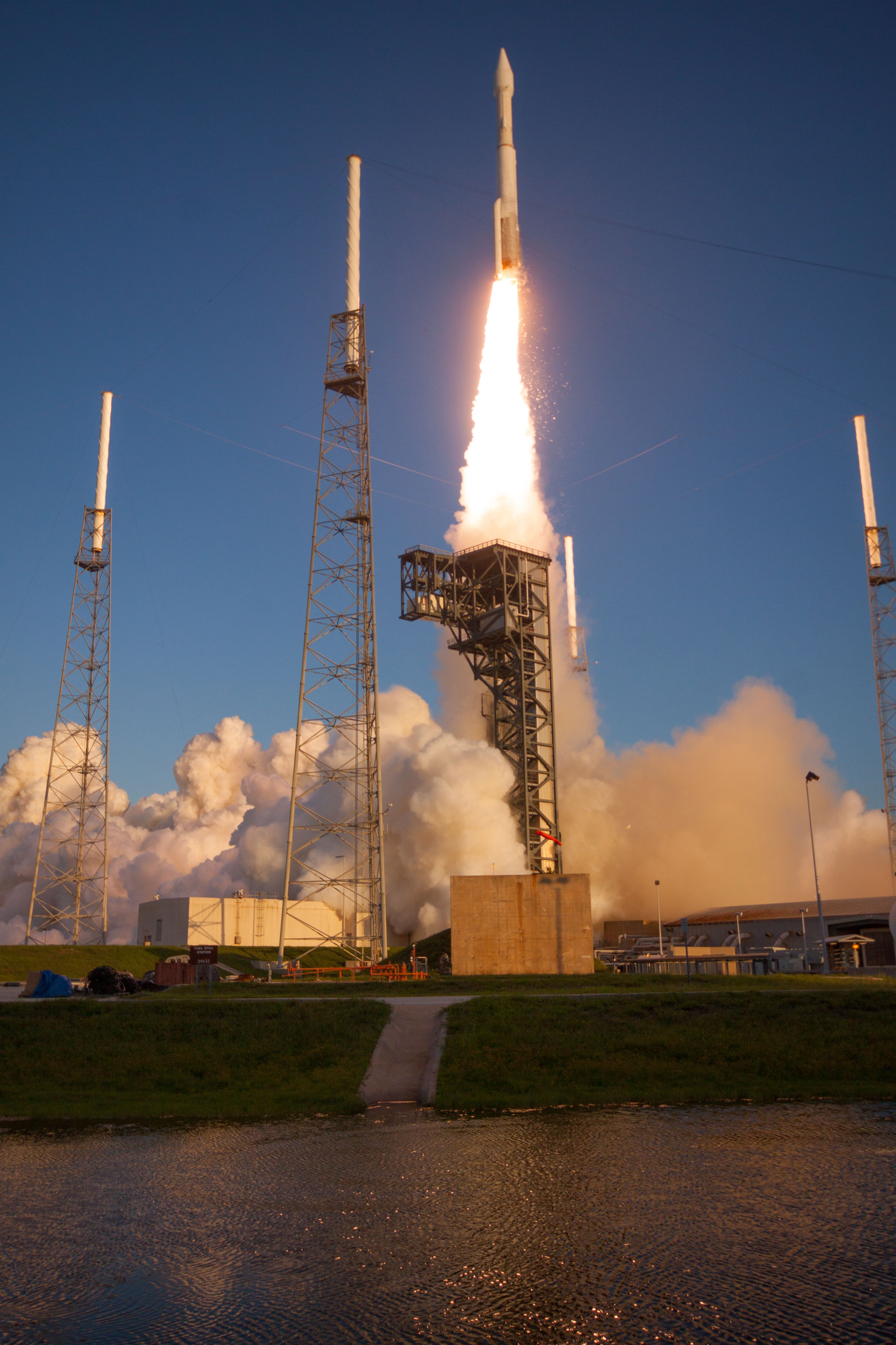 Photos: Spectacular sunset launch of asteroid mission – Spaceflight Now2400 x 3600